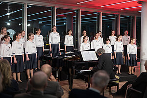 „Literatur und Musik im Turm“ mit den Wiener Chormädchen und Angelika Kirchschlager. © Wiener Städtische Versicherungsverein / Richard Tanzer