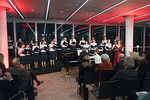 „Literatur und Musik im Turm“ mit den Wiener Chormädchen und Angelika Kirchschlager. © Wiener Städtische Versicherungsverein / Richard Tanzer