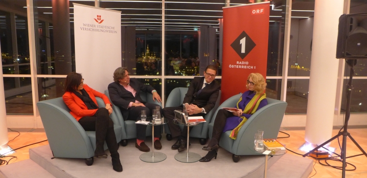 City Science Talk zum Thema „Der Mensch ist, was er isst“ mit (v.l.n.r.) Ernährungswissenschafterin Ingrid Kiefer, Kulturwissenschafter Peter Peter, Gastroenterologe Ludwig Kramer und Ö1 Wissenschaftsredakteurin Elisabeth J. Nöstlinger. © Radio Österreich 1