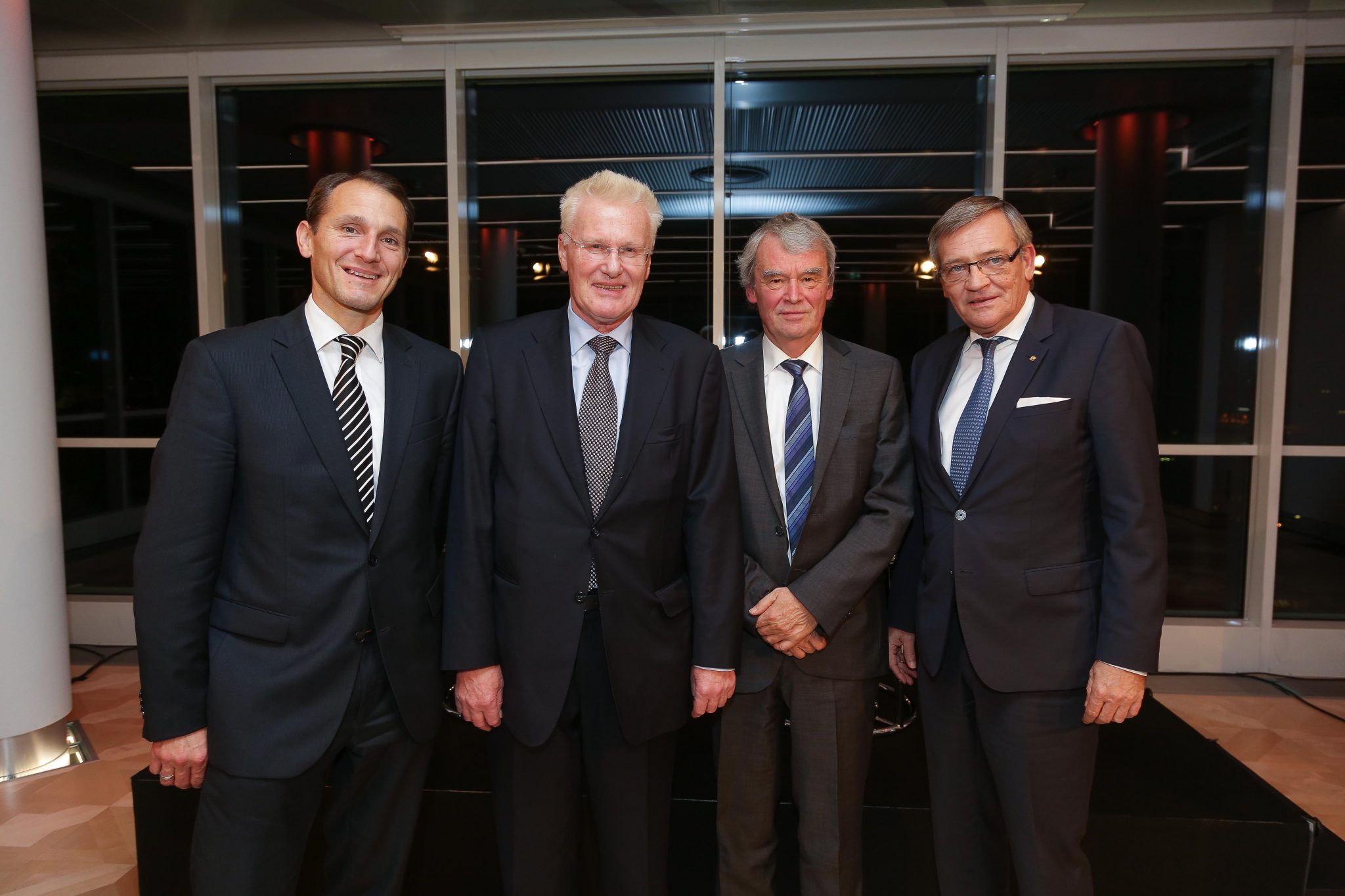 On the picture from left to right: Stefan Dörfler (CEO Erste Bank der Österreichischen Sparkassen), Rudolf Ertl (Member of the Managing Board of Wiener Städtische Versicherungsverein), Hartmut Hirsch-Kreinsen (sociologist) and Robert Lasshofer (Chairman of the Managing Board of Wiener Städtische) © Wiener Städtische Versicherungsverein/APA-Fotoservice/Tanzer