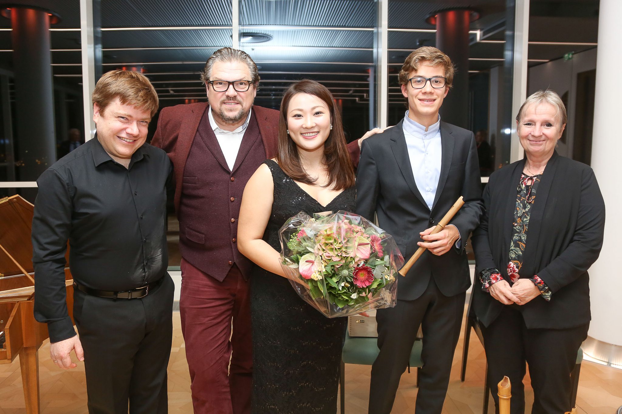 On the picture from left to right: Reinhard Führer, singer Michael Schade, Momoko Nakajima, Felix Gutschi and Helene Kanta (Member of the Managing Board of Wiener Städtische Versicherungsverein). © Wiener Städtische Versicherungsverein / Richard Tanzer